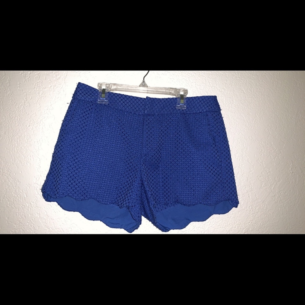 Elle blue textured shorts